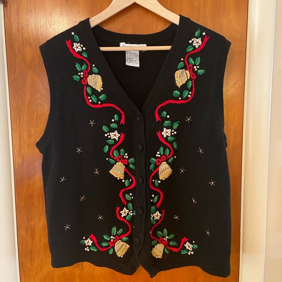 Classic Christmas Vest - Picture 1 of 4